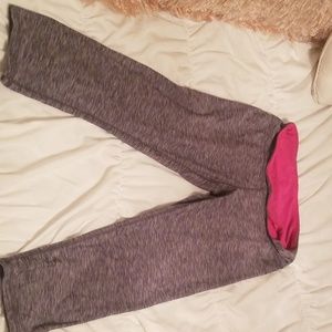 Workout stretch capris
